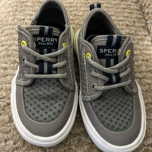 Sperry Toddler boys deck shoes 7.5 mint